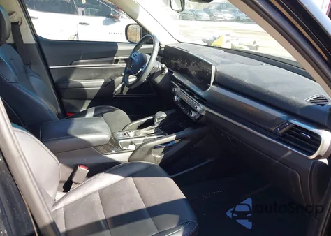 2024 Kia Telluride Lx z USA, uszkodzony, nr VIN 5XYP24GC8RG482238